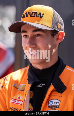 Long Beach, CA, USA. April 2025. NTT INDYCAR-Fahrer, NOLAN SIEGEL (6) (USA) von Palo Alto, CA, bereitet sich auf das Training für den Acura Grand Prix von Long Beach in den Straßen von Long Beach in Long Beach, CA. Vor (Bild: © Walter G. Arce Sr./ASP Via ZUMA Press Wire). Nicht für kommerzielle ZWECKE! Stockfoto