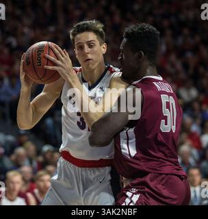 März 2017 Las Vegas, NV, USA Gonzaga Bulldogs Stürmer Zach Collins (32) erzielte 9 Punkte und 2 Blockschüsse beim NCAA West Coast Conference Men's Basketball Tournament Halbfinale Spiel 1 zwischen Gonzaga Bulldogs und Santa Clara Broncos 77-68 Sieg in der Orleans Arena Las Vegas, NV. Thurman James/CSM(Credit Image: &Copy; Thurman James/CSM via ZUMA Wire) Stockfoto