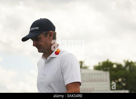 Augusta, USA. April 2025. Justin Rose aus England reagiert auf Runde 2 des Golfturniers 2025 im Augusta National Golf Club in Augusta, USA, am 11. April 2025. Quelle: Wu Xiaoling/Xinhua/Alamy Live News Stockfoto