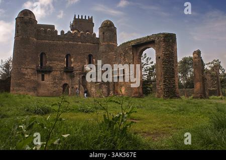 19. Juli 2012 - Mauritius - Königliche Burg und andere historische Denkmäler Gondar, Äthiopien. Schloss der Fasilidas. Die meisten Spanier wissen wenig über Äthiopien. Im Herzen von Gondar befindet sich die Royal Site oder Fasil Ghebbi, die 1979 zum Weltkulturerbe erklärt wurde. Die ummauerte Gegend hat sechs Steinburgen im portugiesischen Stil, axumatische Inspiration oder indische Einflüsse. Einige sind riesig, andere bescheiden, es gibt mehr und weniger luxuriös, schlechter und besser erhalten. (Bild: © Sergi Reboredo via ZUMA Wire) Stockfoto