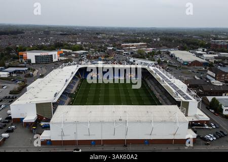 Eine Luftaufnahme des Halliwell Jones Stadions vor dem Spiel Warrington Wolves vs Hull FC in der Betfred Super League Runde 7 im Halliwell Jones Stadium, Warrington, Großbritannien, 12. April 2025 (Foto: Gareth Evans/News Images) Stockfoto