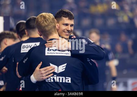 Sebastian HEYMANN (Rhein-Neckar-Loewen, #13) vor dem Spiel THW Kiel (THW) vs. Rhein-Neckar-Loewen (RNL), Handball, Maenner, Daikin Handball Bundesliga (HBL), DHB-Pokal, Lid Final Four, Final4, Halbfinale, Spielzeit 2024/2025, 12.04.2025 Foto: Eibner-Pressefoto/Oliver Schmidt Stockfoto