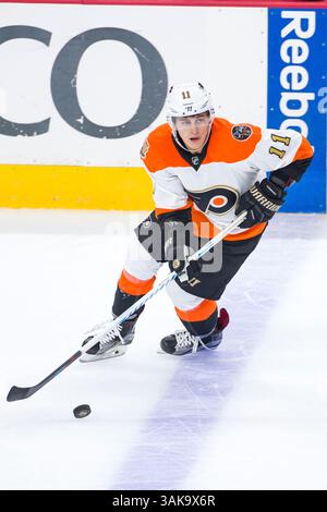 20. Oktober 2016: Philadelphia Flyers Center Travis Konecny (11) im NHL-Spiel zwischen den Anaheim Ducks und Philadelphia Flyers im Well Fargo Center in Philadelphia, Pennsylvania. Die Anaheim Ducks gewannen mit 3:2. Christopher SzagolaCal Sport Media (Kreditbild: &Copy; Chris Szagola/CSM via ZUMA Wire) Stockfoto