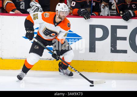 20. Oktober 2016: Nick Schultz (55), Verteidiger der Philadelphia Flyers, im NHL-Spiel zwischen den Anaheim Ducks und Philadelphia Flyers im Well Fargo Center in Philadelphia, Pennsylvania. Die Anaheim Ducks gewannen mit 3:2. Christopher SzagolaCal Sport Media (Kreditbild: &Copy; Chris Szagola/CSM via ZUMA Wire) Stockfoto