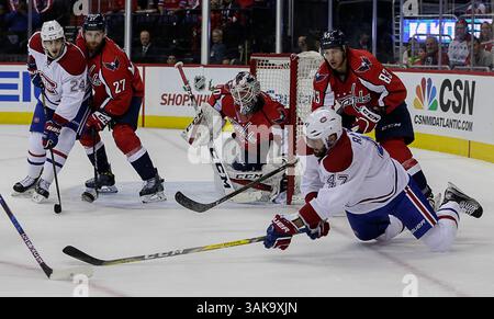 17. Dezember 2016: Montreal Canadiens Right Wing #47 Alexander Radulov versucht, während eines NHL-Spiels zwischen den Washington Capitals und den Montreal Canadiens im Verizon Center in Washington DC einen Schuss zu schießen. Justin Cooper/CSM(Kreditbild: &Copy; Justin Cooper/CSM via ZUMA Wire) Stockfoto