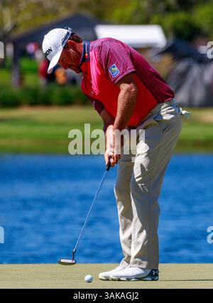 19. März 2017: Orlando, Florida, USA-Graeme McDowell aus Nordirland, tritt in der Finalrunde des Arnold Palmer Invitational auf das 11. Loch. Del Mecum/CSM(Kreditbild: &Copy; Del Mecum/CSM via ZUMA Wire) Stockfoto