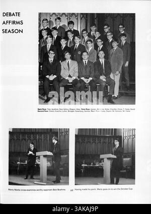 In der 1967 erschienenen Ausgabe des Jahrbuchs Call O' Pan der Blake School werden die akademischen Leistungen der Schüler, die sportliche Teilnahme, die Clubaktivitäten und unvergessliche Veranstaltungen aus dem Schuljahr 1966-1967 vorgestellt. Stockfoto