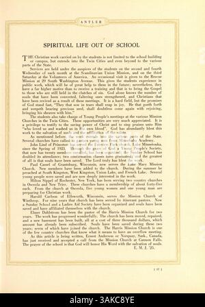 Die Ausgabe 1925 des Antler Yearbook der Minnehaha Academy fängt das Wesen des Schülerlebens ein, von akademischen Leistungen bis hin zu außerschulischen Aktivitäten und Schulveranstaltungen. Stockfoto