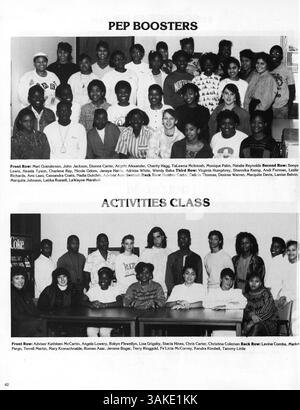 Das Polaris Jahrbuch 1988 der North High School enthält Schüler- und Lehrerporträts, sportliche Leistungen, Clubs und bemerkenswerte Veranstaltungen aus dem Jahr 1987-1988. Stockfoto