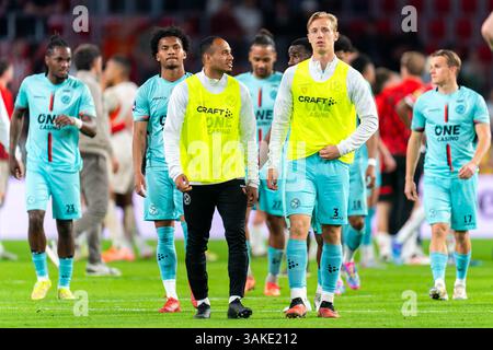 Eindhoven, Niederlande. April 2025. EINDHOVEN, NIEDERLANDE - 12. APRIL: Joey Jacobs vom Almere City FC während des niederländischen Eredivisie-Spiels zwischen PSV und Almere City FC im Philips Stadion am 12. April 2025 in Eindhoven, Niederlande. (Foto von Joris Verwijst/Orange Pictures) Credit: Orange Pics BV/Alamy Live News Stockfoto