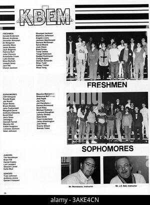 Diese Ausgabe von Polaris, The North High Yearbook, 1986 enthält Highlights von Studenten und Lehrern, Leichtathletik, Clubs und gesellschaftliche Veranstaltungen aus dem akademischen Jahr 1985-1986. Stockfoto