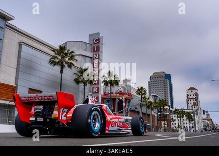 Long Beach, CA, USA. April 2025. NTT INDYCAR SERIES Driver, WILL POWER (12) (aus) aus Toowoomba, Australien, qualifiziert sich für den Acura Grand Prix von Long Beach in den Straßen von Long Beach in Long Beach, CA. (Credit Image: © Walter G. Arce Sr./ASP Via ZUMA Press Wire) NUR REDAKTIONELLE VERWENDUNG! Nicht für kommerzielle ZWECKE! Stockfoto