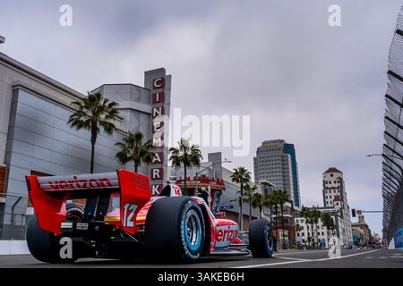 Long Beach, CA, USA. April 2025. NTT INDYCAR SERIES Driver, WILL POWER (12) (aus) aus Toowoomba, Australien, qualifiziert sich für den Acura Grand Prix von Long Beach in den Straßen von Long Beach in Long Beach, CA. (Credit Image: © Walter G. Arce Sr./ASP Via ZUMA Press Wire) NUR REDAKTIONELLE VERWENDUNG! Nicht für kommerzielle ZWECKE! Stockfoto