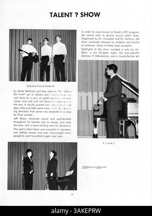 In diesem Jahrbuch 1961 der Breck School werden die sportlichen Leistungen der Schule, das Schülerleben und die Veranstaltungen aus dem akademischen Jahr 1960-1961 vorgestellt. Stockfoto