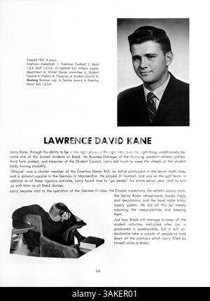 Das Breck Mustang Jahrbuch 1961 fängt die Höhepunkte des Schuljahres mit Fotos und Erzählungen von Schülern, Lehrkräften, Vereinen und Sportmannschaften der Breck School ein. Stockfoto