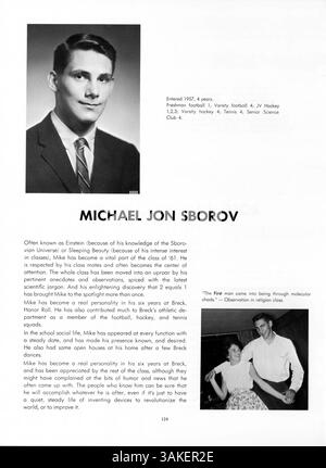 Das Breck Yearbook 1961 fängt die sportlichen, akademischen und sozialen Höhepunkte des Schuljahres 1960-1961 ein und zeigt das Leben der Schüler, Vereine und Beiträge der Lehrkräfte. Stockfoto