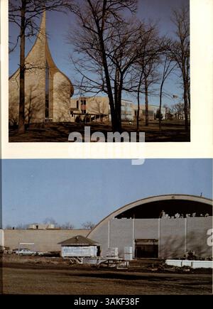 Das Mustang Jahrbuch 1969 der Breck School dokumentiert das akademische und außerschulische Leben von Schülern, Lehrkräften, Leichtathletik und Clubs im Schuljahr 1968-1969. Stockfoto