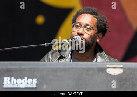 5. Mai 2017: New Orleans, Lousiana, USA S - PJ MORTON während des New Orleans Jazz & Heritage Festivals in New Orleans, Louisiana (Bild: © Daniel DeSlover via ZUMA Wire) Stockfoto