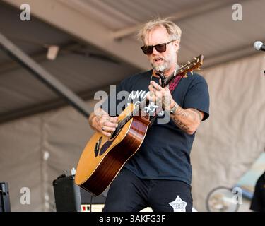 5. Mai 2017: New Orleans, Lousiana, USA S - ANDERS OSBORNE während des New Orleans Jazz & Heritage Festivals in New Orleans, Louisiana (Foto: © Daniel DeSlover via ZUMA Wire) Stockfoto