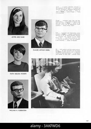 Das Bisbila Jahrbuch 1968 der University High dokumentiert das Schuljahr 1967-1968 und dokumentiert das Leben der Schüler, die Leichtathletik, die Vereine und die Geschichte der afroamerikanischen Wissenschaft. Stockfoto