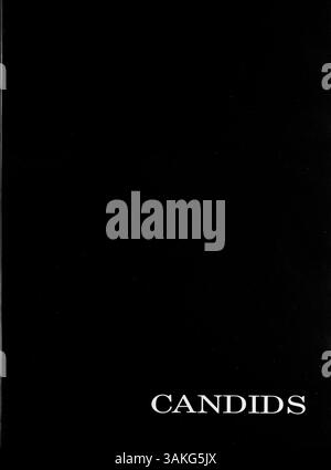 Die 1966 erschienene Ausgabe des Blake Yearbook, Call O' Pan, dokumentiert das Schuljahr 1965-1966 und erfasst wichtige Ereignisse wie Schulvereine, Sportmannschaften, Lehrerleistungen und die allgemeine Atmosphäre der Blake High School. Stockfoto