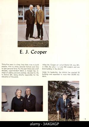 Das Robbinsdale High School Jahrbuch von 1965, 'The Robin', dokumentiert das Schuljahr 1964-1965 und behandelt Schüler, Lehrer, Vereine, Leichtathletik, und bemerkenswerte Ereignisse in Robbinsdale, Minnesota. Stockfoto
