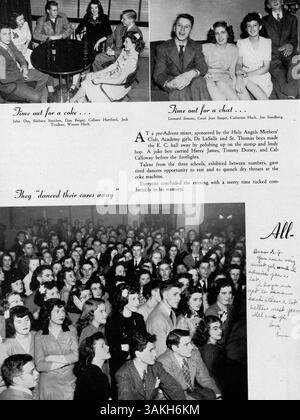 Das Angelus Yearbook 1945 an der Academy of Holy Angels zeigt Studenten, Dozenten, Leichtathletik, Clubs und Veranstaltungen aus dem Schuljahr 1944-1945. Stockfoto