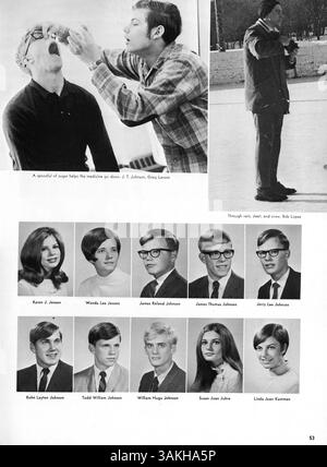 Das Wayzata High School Jahrbuch 1969, Wayako 69, bietet einen Überblick über das Schuljahr und zeigt Schüleraktivitäten, Leichtathletik, Vereine und den akademischen Fortschritt des Schuljahres 1968-1969. Stockfoto