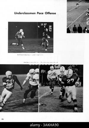 Wayako 69, das Jahrbuch der Wayzata High School 1969, dokumentiert die akademischen und außerschulischen Aktivitäten, Leichtathletik und Schülerleistungen des Schuljahres 1968-1969 an der Wayzata High School. Stockfoto