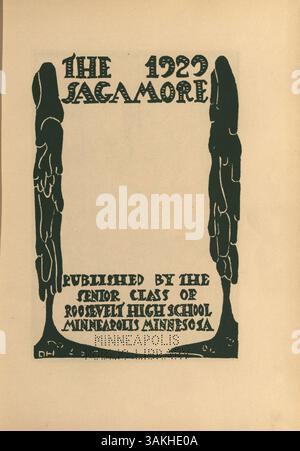 Das Jahrbuch „Sagamore“ der Roosevelt High 1929 fängt Momente aus dem Schuljahr 1928-1929 ein, darunter Schüleraktivitäten, Leichtathletik und Schulveranstaltungen. Stockfoto