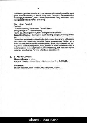 Das 1990 Official Bulletin for the Minneapolis Public Library ist eine wöchentliche Publikation, die wichtige Informationen, Updates und Ankündigungen für Mitarbeiter des Bibliothekssystems bereitstellt. Stockfoto