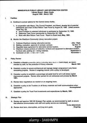 Das offizielle Bulletin der Minneapolis Public Library 1990 war eine wöchentliche Publikation, die wichtige Updates, Neuigkeiten und Informationen für die Mitarbeiter der Minneapolis Public Library lieferte. Stockfoto
