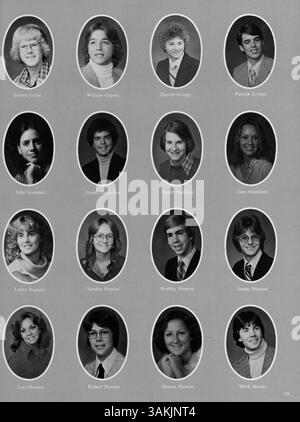 Das Jahrbuch „Bear“ 1979 der Lincoln High School beleuchtet die akademischen, sportlichen und sozialen Erfahrungen des Schuljahres 1978-1979 mit Beiträgen von Studenten, Lehrkräften und Mitarbeitern. Stockfoto