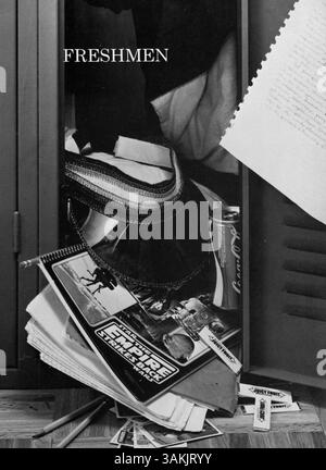 Das Jahrbuch „Eighty Two Centralian“ der Central High School aus dem Jahr 1982 erinnert an die Schüler, Lehrer, Veranstaltungen, leichtathletik und unvergessliche Momente aus dem akademischen Jahr 1981-1982. Stockfoto