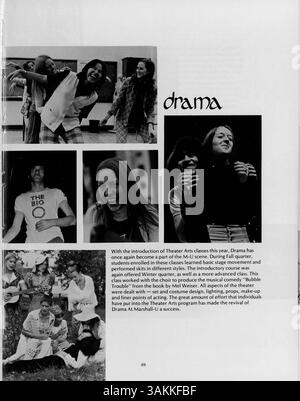 Das „Collage“ Jahrbuch 1974 der Marshall University bietet einen umfassenden Überblick über die Schüler, Lehrer, Leichtathletik, Vereine und die wichtigsten Ereignisse des Schuljahres 1973-1974. Stockfoto