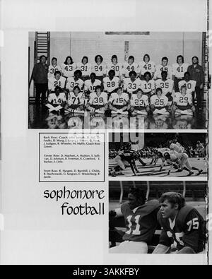 Das Collage Yearbook 1974 der Marshall University beleuchtet die wichtigsten Veranstaltungen, das Studentenleben, Sport, Lehrkräfte und Vereine aus dem Schuljahr 1973-1974. Stockfoto