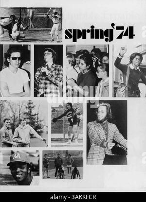 Dieses Jahrbuch der High School aus dem Schuljahr 1973-1974 zeigt Highlights von Schülern und Lehrern, sportlichen Veranstaltungen, Clubs und gesellschaftlichen Anlässen an der Marshall University. Stockfoto