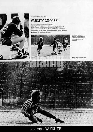 In diesem Jahrbuch „Bravura“ von der Blake High School 1975 wird das Schuljahr 1974-1975 vorgestellt, wobei der Schwerpunkt auf das Schülerleben, die Leichtathletik, die Lehrkräfte und die Geschichte der Afroamerikaner liegt. Stockfoto