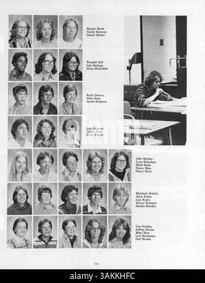 Das Jahrbuch 1978 der Park Center High zeigt die Schüler, Lehrkräfte, Sportprogramme, außerschulische Clubs und Veranstaltungen, die das Schuljahr 1977-1978 geprägt haben. Stockfoto