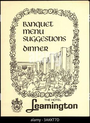 Ein zweifach geöffnetes Abendessen im Hotel Leamington mit Illustrationen von Gästen und einem Blumenrand. Das Menü enthält Vorspeisen, Hauptgerichte, Gemüse, Kartoffeln, Salate, Desserts und Getränke. Stockfoto