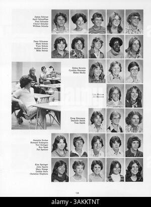 Das Jahrbuch 1978 der Park Center High dokumentiert die Leistungen der Studenten, Leichtathletik, gesellschaftliche Veranstaltungen und Vereinsaktivitäten während des akademischen Jahres 1977-1978. Stockfoto