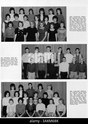 Das Berufsjahrbuch 1962 „Tradewind“ zeigt das Leben der Schüler, Lehrkräfte, Vereine, Leichtathletik und Veranstaltungen aus dem Schuljahr 1961-1962 mit Schwerpunkt auf afroamerikanischer Geschichte und Beiträgen. Stockfoto