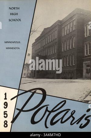 Dieses Jahrbuch der North High School 1958 dokumentiert die akademischen, sportlichen und sozialen Ereignisse des Schuljahres 1957-1958 mit einem Schwerpunkt auf afroamerikanischer Geschichte und Schülerbeiträgen. Stockfoto