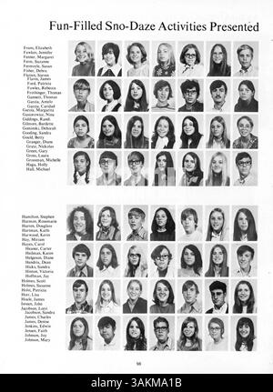 Die Ausgabe 1971 des „Hesperian“ Jahrbuchs der West High enthält Porträts von Schülern, Lehrerprofile, sportliche Highlights und konzentriert sich auf die Integration der afroamerikanischen Geschichte in die breitere Schulgemeinschaft. Stockfoto