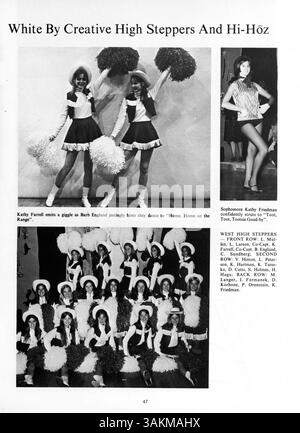 Die Ausgabe 1971 des Hesperian Yearbook of West High enthält Dokumentationen über das Schuljahr mit Schülern, Lehrern, Sport, Vereinen, und afroamerikanische Geschichte als integraler Bestandteil der Schulerfahrung 1970-1971. Stockfoto