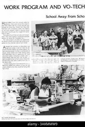 Das Windigo Jahrbuch 1981 der Edina West High School zeigt Schülerporträts, Sportteams, Lehrkörper und Schulclubs und dokumentiert die Ereignisse des akademischen Jahres 1980-1981. Stockfoto