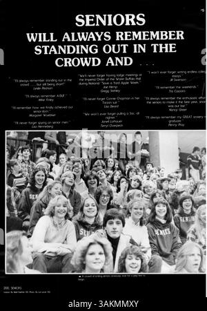 Das Windigo Jahrbuch 1981 von der Edina West High School berichtet über die wichtigsten Schulveranstaltungen des Jahres, die Schülerschaft, die Lehrkörper, Sportmannschaften und außerschulische Aktivitäten. Stockfoto