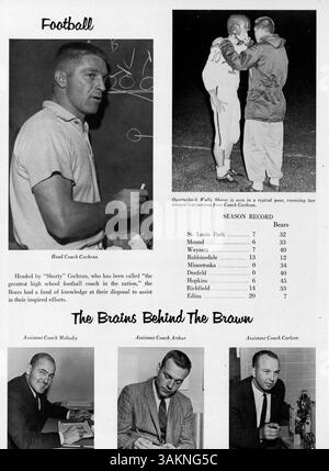 Das Jahrbuch 1961 Bear 61 der Bloomington High School zeigt Schüler, Lehrer, Sport, Vereine und wichtige Veranstaltungen aus dem Schuljahr 1960-1961. Stockfoto