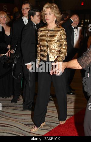 Januar 2014 - Palm Springs, Kalifornien, USA - Schauspielerin JANE FONDA kommt zu den 25. Palm Springs International Film Festival Gala Awards und Abendessen im Palm Springs Convention Center. (Bild: © Dane Andrew/ZUMA Wire/ZUMAPRESS.com) Stockfoto