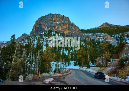 Mountain Road Journey am Sunset Mt. Charleston Nevada Motion Drive Stockfoto